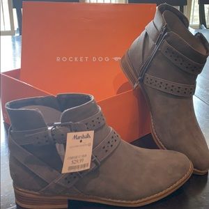 Rocket Dog greyish-brown booties